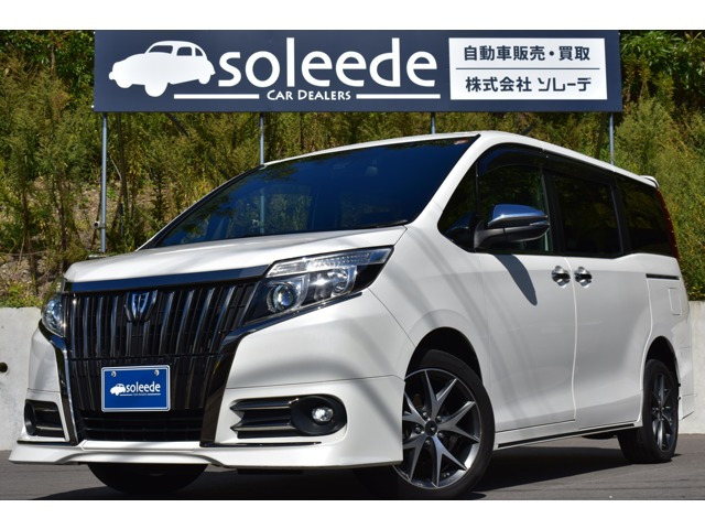 エスクァイア 2.0 Gi ブラック テイラード 4WD 