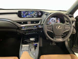 すっきりとしたデザインの内装は、さすがトヨタ車の上品さを感じます。