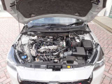 1.5L SKYACTIV-G搭載車です。エンジンルームの状態も確認できます。