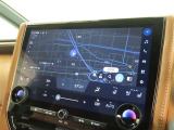 メーカー装着の14インチディスプレイオーディオを装備しております。