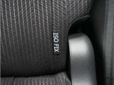 ◆ISOFIX◆シートベルトいらずでチャイルドシートと固定金具を連結するだけでガッチリ固定できます。