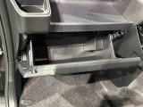 実用的な収納が、車内の各所にあります♪