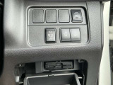 ETCはスマートに収納されてます。 小物入れ付き。