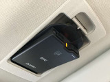 ETC車載機が収納されています。