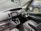 広々とした視界を体感できます。運転が楽しくなりますね。