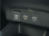 ◆USBチャージャー◆使いやすい場所に装備されています。