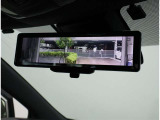 デジタルインナーミラー装備!車両後方のカメラの映像をデジタル補正で視認性を向上させてインナーミラー内に表示します♪視界を遮るものがなく、後席に同乗者がいても後方を確認しやすく安心です♪