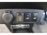 シートヒーターは、エアコンで車内を温めるよりも早くシートが温まるので、寒い季節も快適になります。