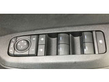 ドアロックと連動し開閉するオートリトラクタブルミラーです