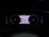 デジタルメータークラスター【Digital Cockpit Pro】付き車両。メーター内にナビゲーションが表示されます。