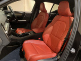 ◆LIBERALAは、輸入車選びの新たなスタイルを提案するインポート・セレクト・ブランドです。オーナー様となる方がクルマから直接感じる感性を第一にした、最良の一台との出会いをコーディネートいたします。