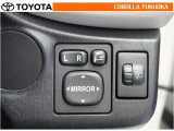 電動格納ミラーは、スイッチで簡単操作!狭いスペースでの取り回しや駐車時に大変重宝します。