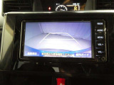 バックガイドモニターで、後方を確認しながら安心して駐車することができます。運転初心者も熟練者も必須の機能ですよ!
