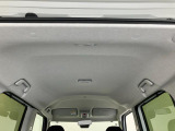 品質へのこだわり!フロアマットやシートなど車内をキレイに清掃し、ニオイや汚れなどを徹底的にクリーニングしてもらっております。室内はピカピカです☆