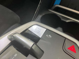 【プッシュスタート】プッシュスタートの最大のメリットは「防犯対策」です。スマートキーと車のIDが合致しないとエンジンは始動させることができません。