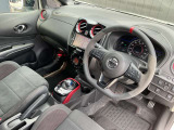 広々とした視界を体感できます。運転が楽しくなりますね。