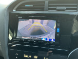 バックカメラ付きで駐車の際も安心です。