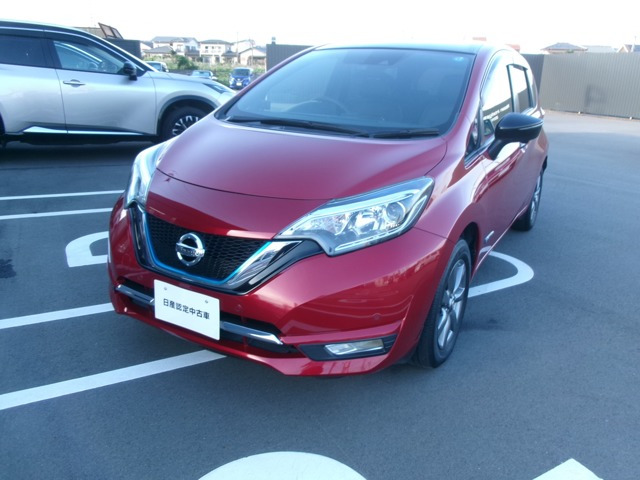 ノート 1.2 e-POWER メダリスト ブラックアロー 