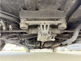【下廻り防錆塗装】下回りの防錆加工も大人気オプションです。下回りを融雪剤などから長期間お守り致します。是非お車と一緒にご検討くださいませ。
