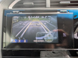 バックでの駐車が苦手な方や運転にあまり自信のない方でも後方の視界をしっかりサポート。安心して車庫入れが出来るバックカメラを装備しています!