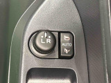 オート格納機能付きミラー キーフリーシステムのドア施錠に連動して自動的に格納!乗降時のミラー操作の手間が省けて便利です♪閉じ忘れを防げるほか、降車の直前まで後方の確認ができます!!