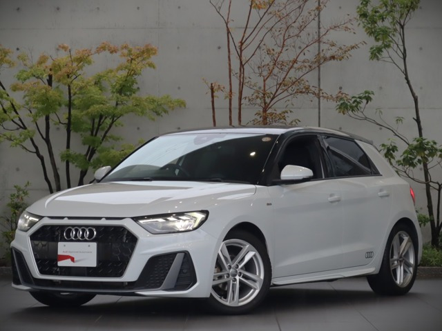 A1スポーツバック 25 TFSI Sライン 