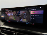リアビューカメラ。全周囲カメラと相まってガイドラインとパークディスタンスコントロールで安全に車庫入れ可能。