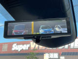 【スマートルームミラー】バックドアについてますカメラと連動して、後方の映像がルームミラーに映ります。