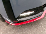 NISMO専用LEDフォグランプ。鮮やかな白光色で明るく照らします。