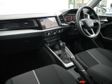 新型の車種から、お求めやすいモデルまで幅広く取り扱っております。