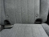 ◆ISOFIX◆シートベルトいらずでチャイルドシートと固定金具を連結するだけでガッチリ固定できます。