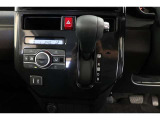 ■インパネシフト■ハンドルに近い位置で運転席からも見やすく操作しやすいインパネシフト。パッと見ただけで、どのギアに入っているのかが判断しやすいところもいいですね!