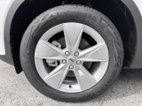 Volvoらしいシンプルな美しさを感じるアルミホイール。