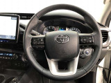 ハンドルは車を運転する上で、ずっと握っている重要なパーツです。手にフィットする物がいいですよね♪
