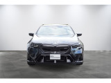 BMWのまさに「顔」ともいえる「キドニー・グリル」は、他の追随を許さない存在感を誇り、「キドニー・グリル」を見かけただけでBMWの風格を感じさせます!!