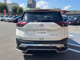 プライバシ-ガラスが装備されています。外を見るときは気にならずに、後方車両から車内が見えにくい設計です。