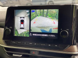 【アラウンドビューモニター】専用のカメラにより、上から見下ろしたような視点で360度クルマの周囲を確認することができます☆死角部分も確認しやすく、狭い場所での切り返しや駐車もスムーズに行えます。