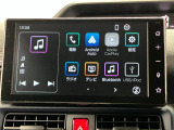 【9インチスマホ連携ディスプレイオーディオ】 対応しているスマホアプリを大画面で使えます!フルセグテレビやラジオの視聴、Bluetooth接続による音楽鑑賞、ハンズフリー通話なども利用可能です。