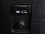 非常時やキャンプ等に役立つAC100Vコンセント付きです。