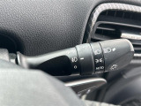 【オートライト(AUTO)】外の明るさをシステムが感知して、自動でヘッドライトが点灯します!ヘッドライトをつけ忘れを防ぐ便利機能です。