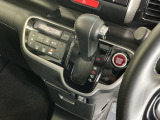 発進時から滑らかに加速する無段階変速のCVTはストップ&ゴーの多い街の中も快適です