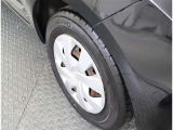 かっこいいホイールですね。 車のイメージを大きく左右するホイール部分はコダワリを持ちたいですね。