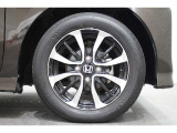 純正のアルミホイールが足元を飾ります!タイヤサイズは155/65R14 になります。