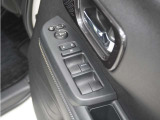 ◆パワーウィンドウスイッチ◆運転席から全席の窓の開閉操作を行うことが出来いつでも換気ができます!