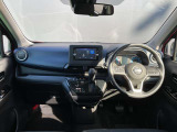 一体感のある運転席周り♪快適なドライブをお楽しみください&cap;( &acute;&forall;`)&cap;