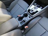 ■Vorsprung durch Technik■&ldquo;Vorsprung durch Technik(技術による先進)&rdquo;というスローガンのもと生み出された、走りの愉しみを最大限に引き出す数えきれないイノベーション。