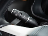 ボディへのガラスコーティング【ハイモースコート】施工承ります。モース硬度8、クリスタルに匹敵する硬質ガラス状被膜に従来品よりも高まった撥水耐久性能、深淵な艶を実現し、大切な愛車を守ります。