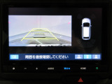 パーキングセンサーを装備しています。リヤカメラも装備しています。駐車時や後退時に後方を確認出来て便利です。