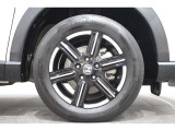 純正のアルミホイールが足元を飾ります!タイヤサイズは225/60R16 になります。