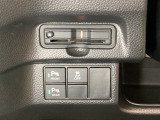 ハンドルの左下にETCとHondaセンシング用の、VSA(ABS+TCS+横滑り抑制)解除スイッチなどがついています。高速道路の料金所の通過も楽々です。 カードの取り出しもしやすい場所についています。